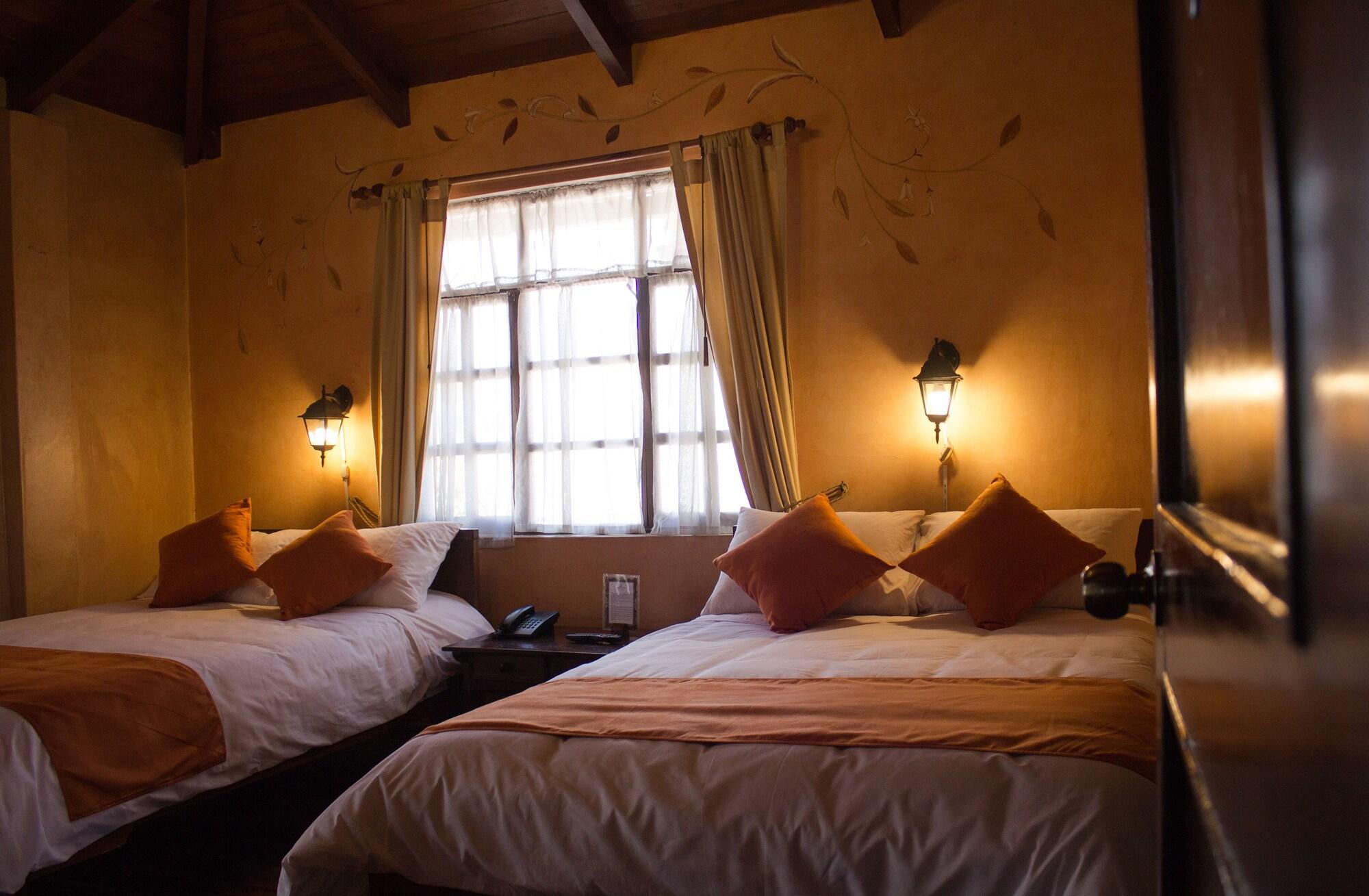 Kituandes Hotel Quito Buitenkant foto