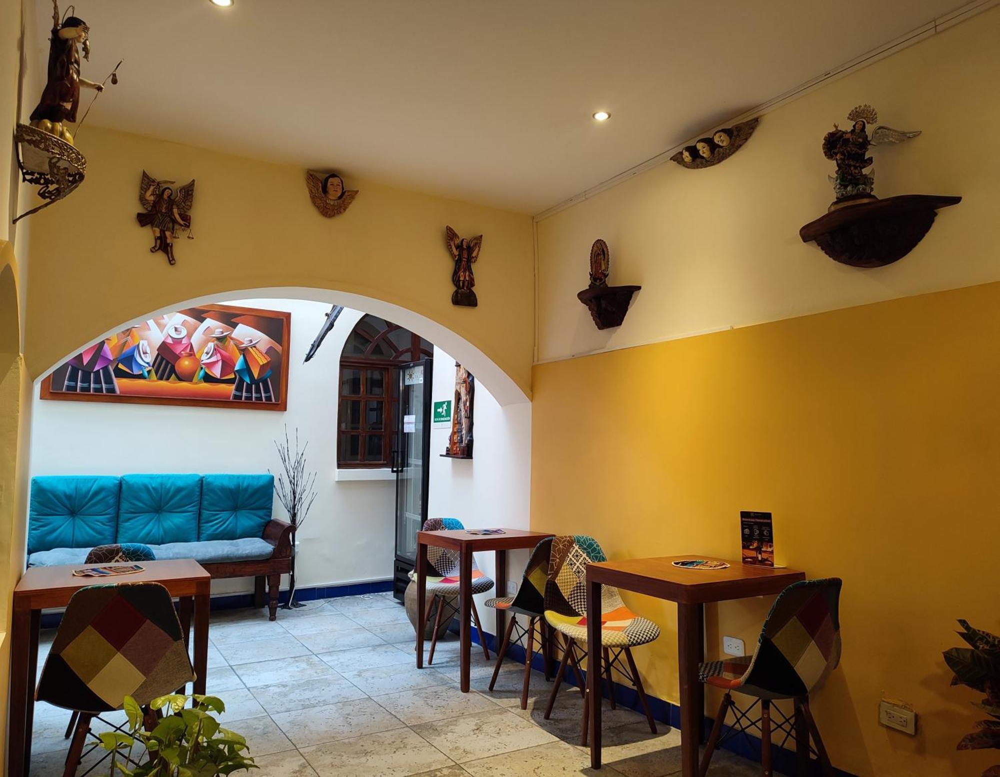 Kituandes Hotel Quito Buitenkant foto